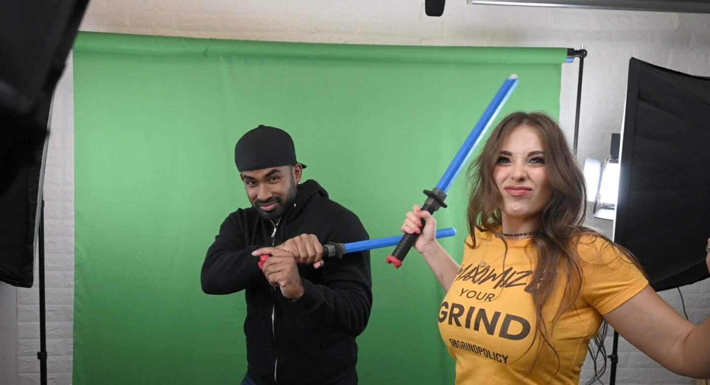 USING A GREEN SCREEN FOR A FUN ROMANTIC DATE